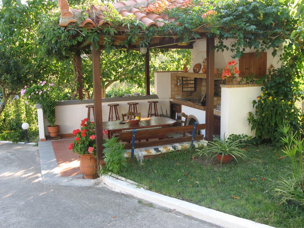 Alexandra Sofia Apartment Stafylos Ngoại thất bức ảnh
